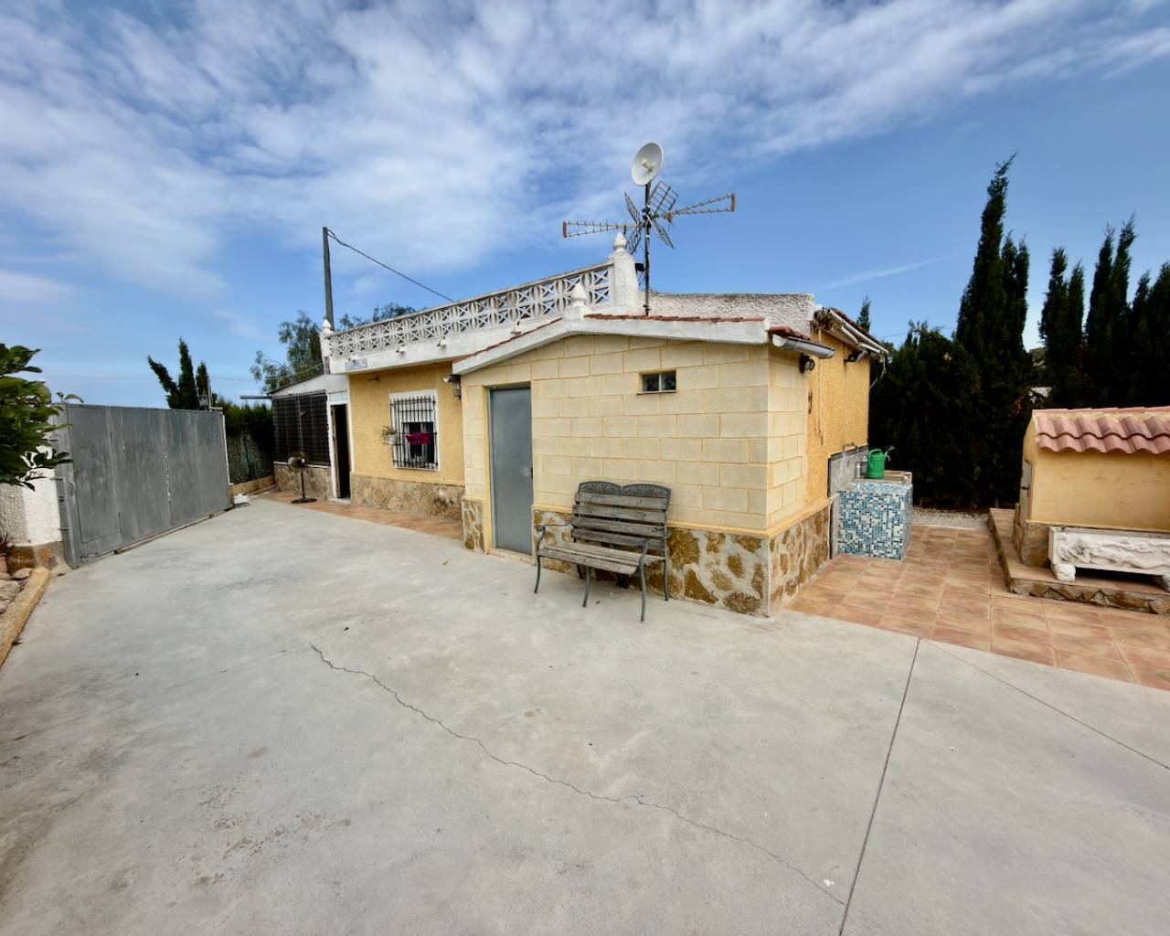 Finca / Country Property In San Fulgencio