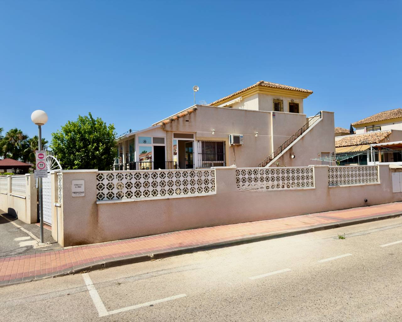 Villa In Algorfa