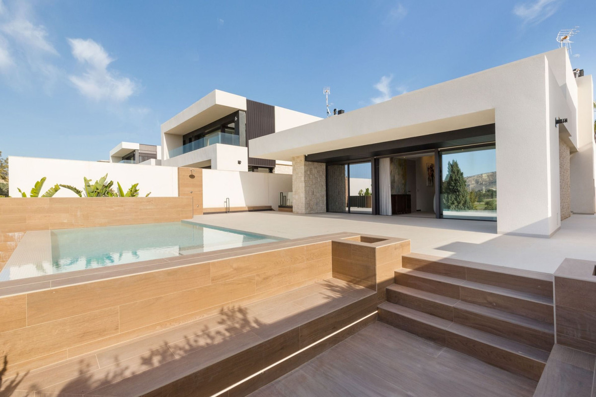 House - Detached Villa In Algorfa