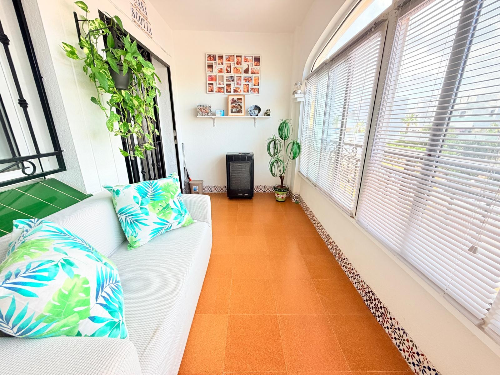Apartment / Flat In Los Montesinos