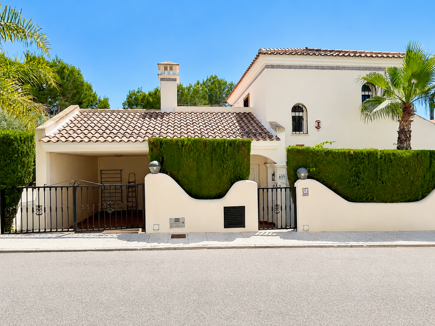 Villa In Orihuela Costa