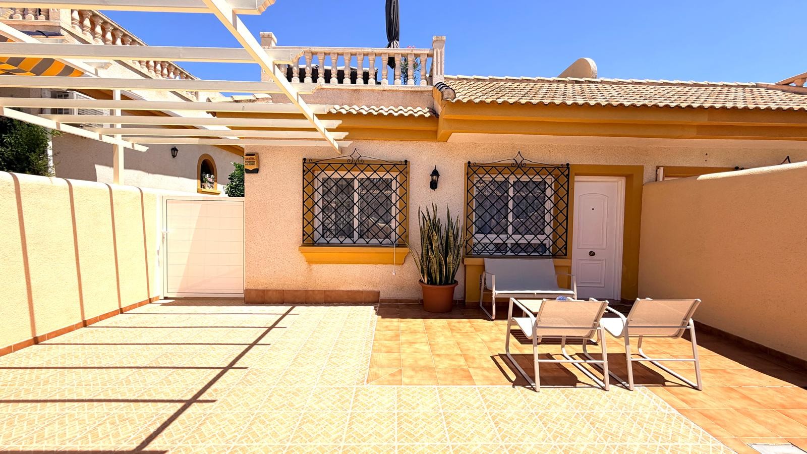Semi Detached Villa In Los Montesinos