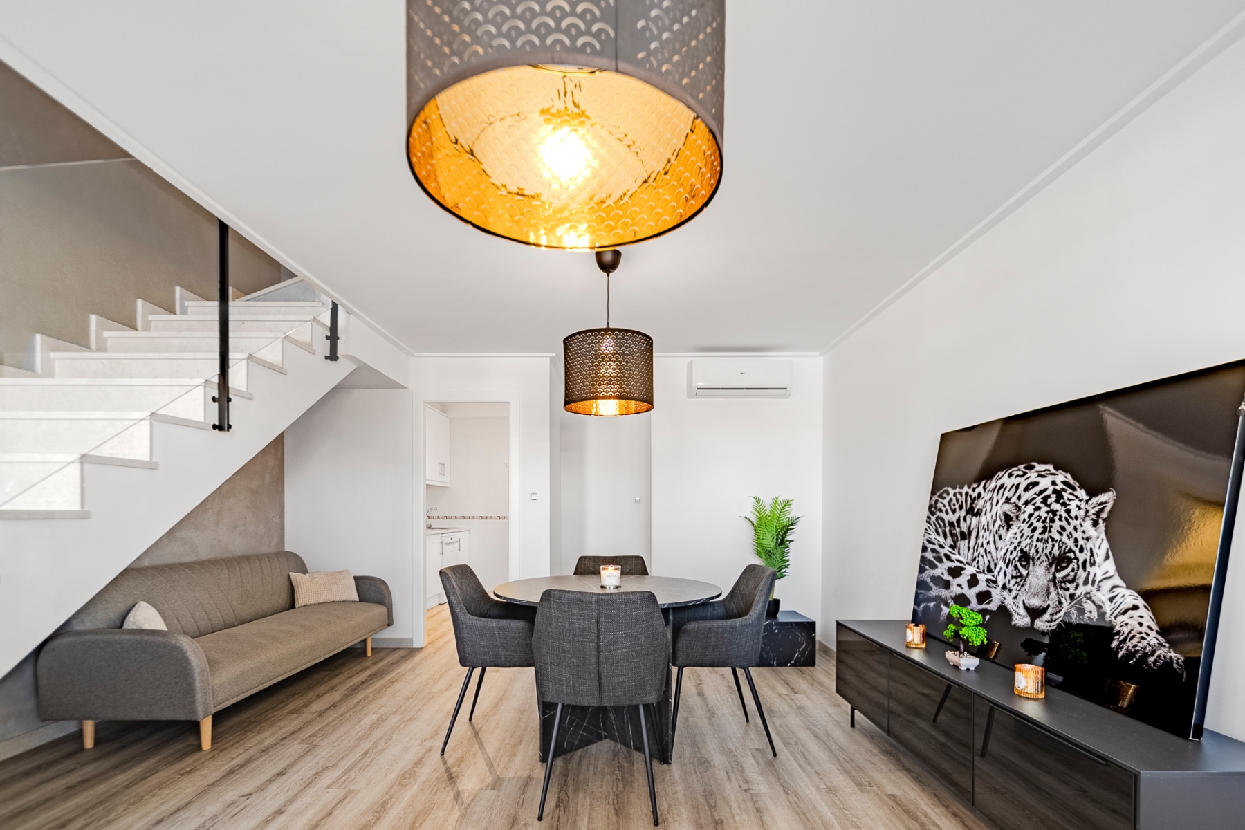 Townhouse In Los Balcones