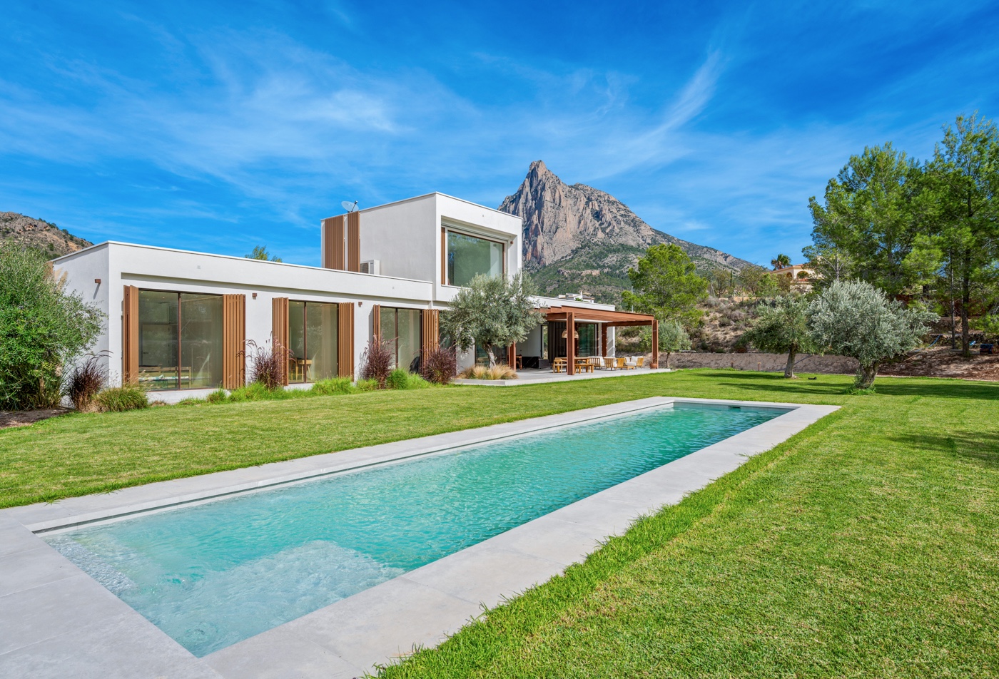 Villa In Finestrat