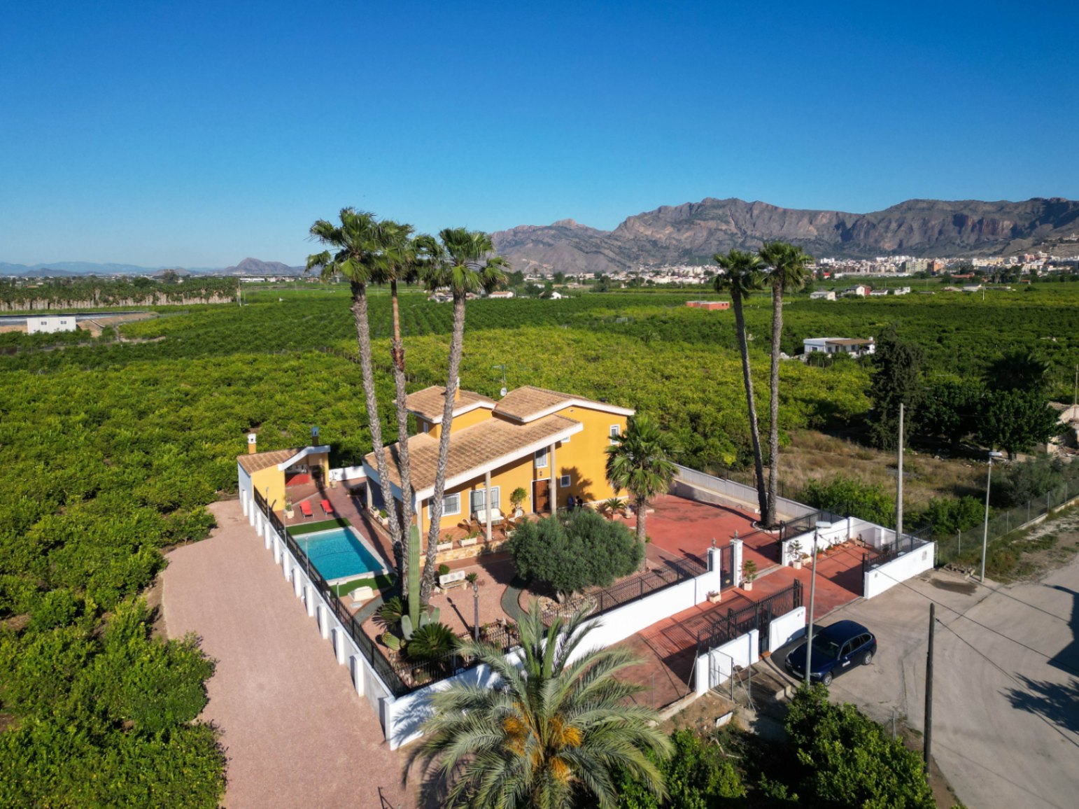 Villa In Orihuela