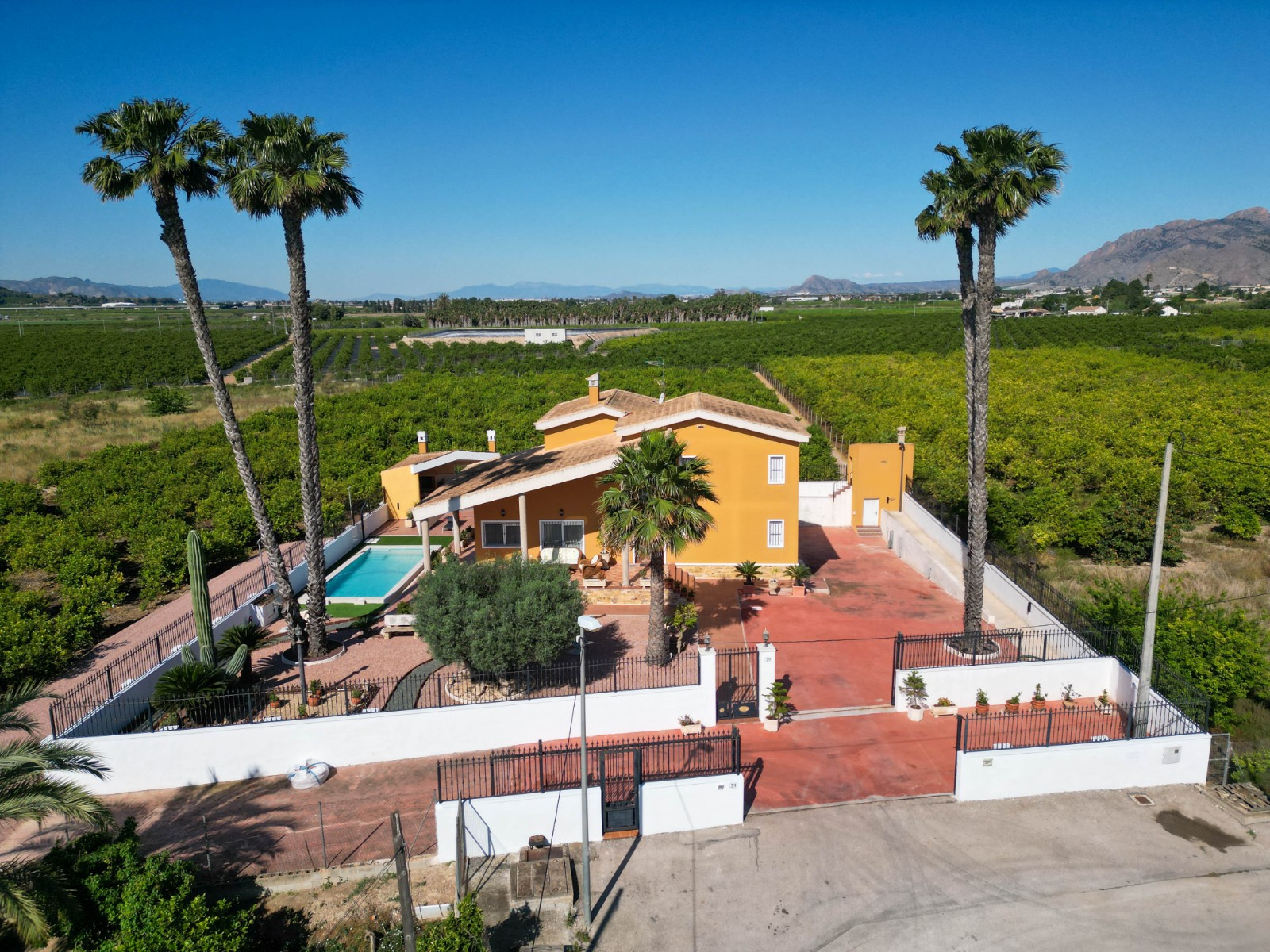 Finca - Country Property In Orihuela