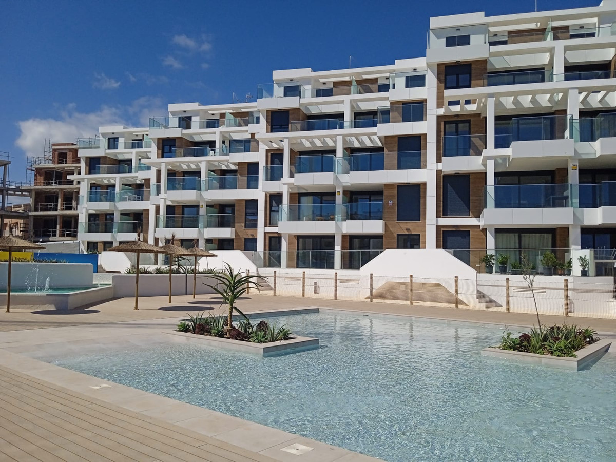 Apartment - Middle Floor Apartment In Denia