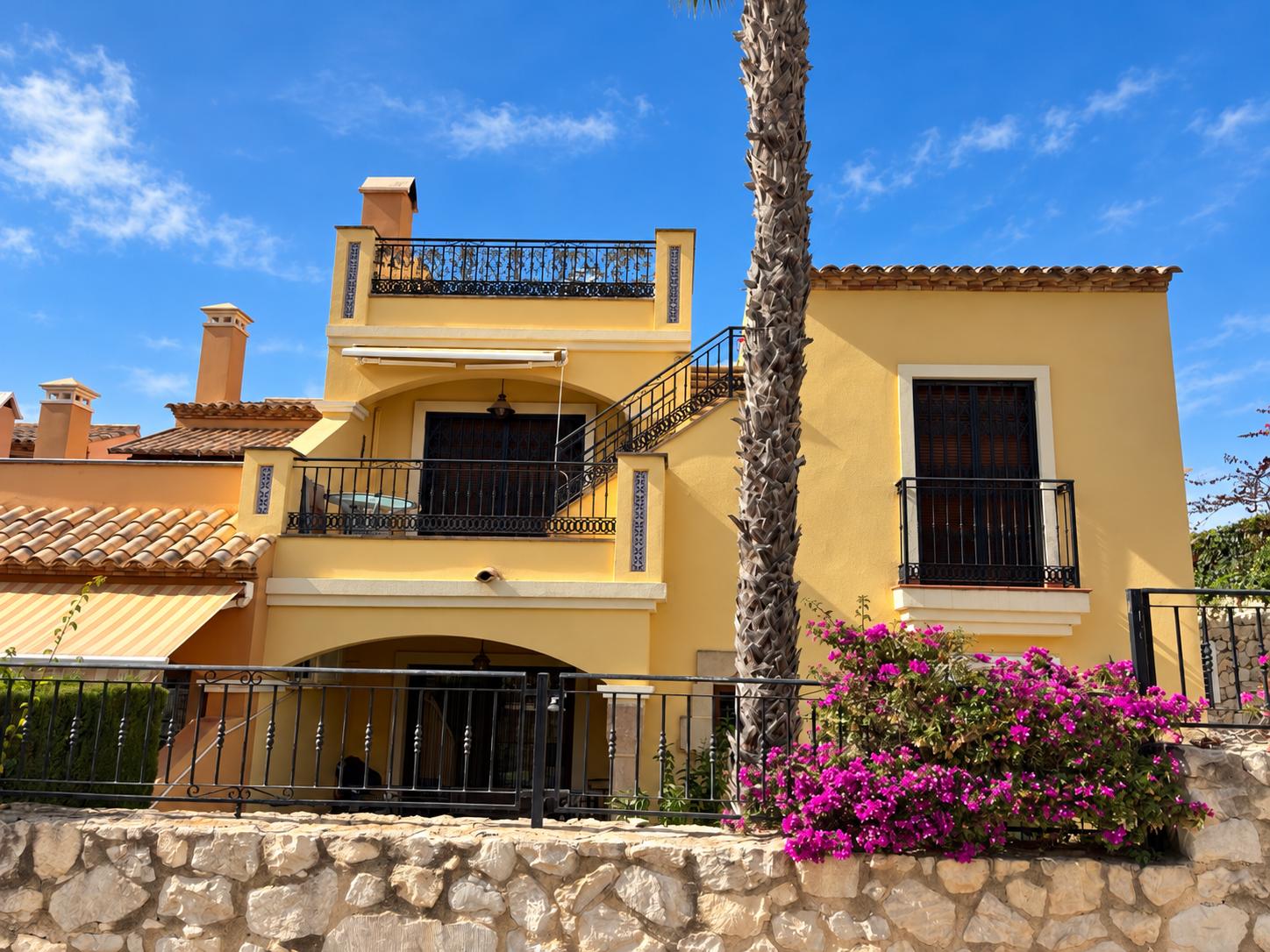 Penthouse Apartment La Finca